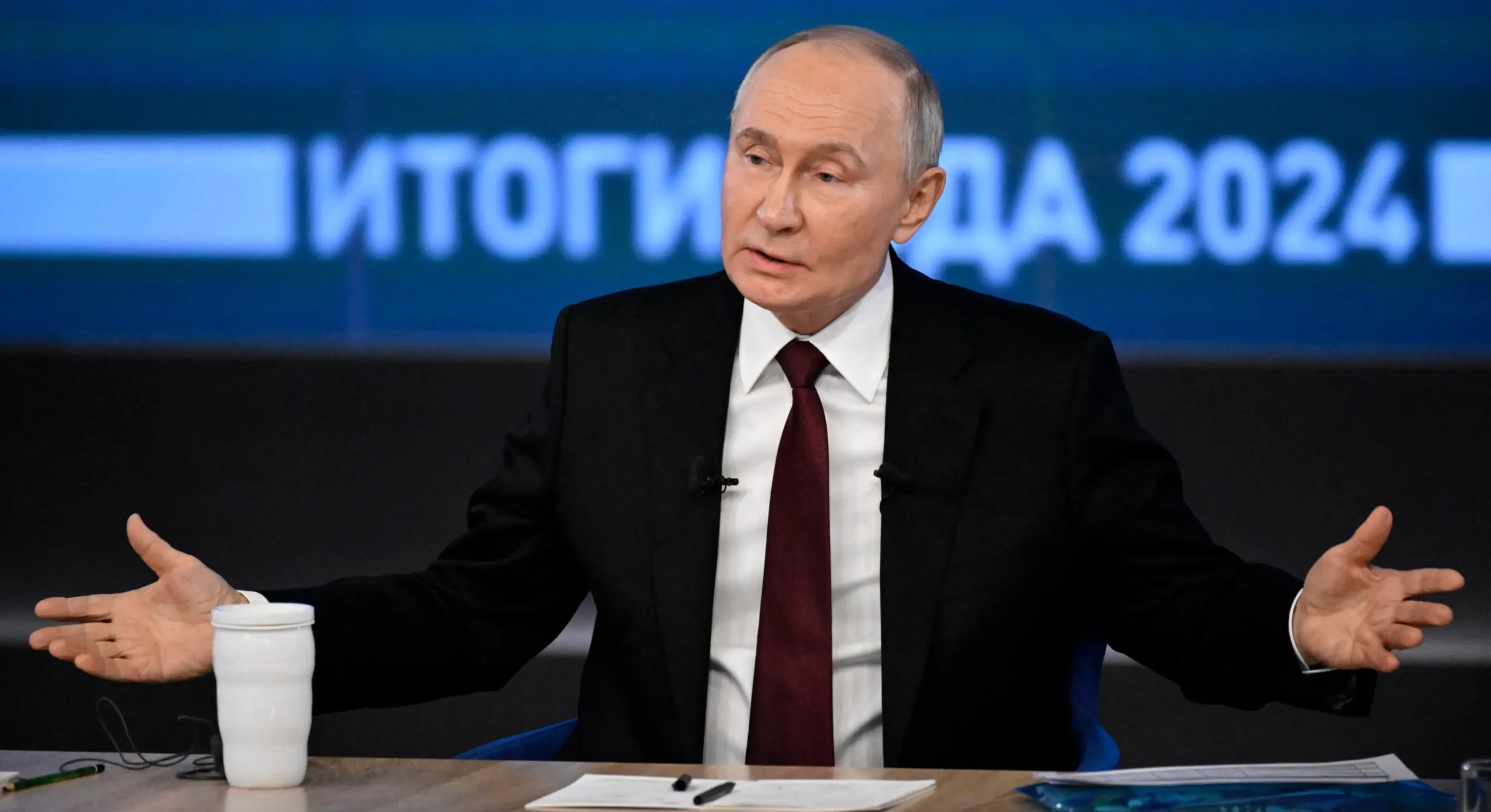 Трамп про врегулювання війни: Чому він вважає переговори з Росією легшими, ніж з Україною